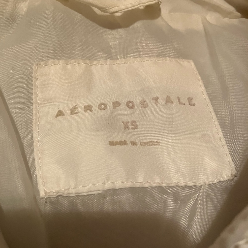 Aeropostale Cream Quilted Vest - Picture 3 of 3